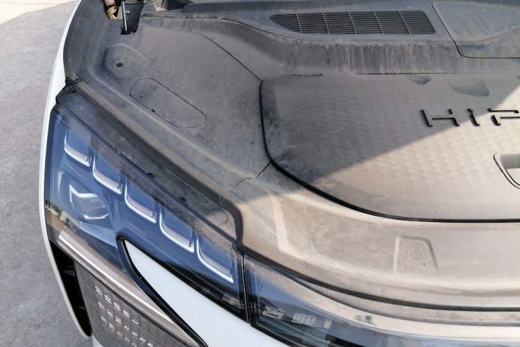 Used HiPhi X 2022 Zhiyuan 6-Seat Long-Range Version Engine Bay Right
