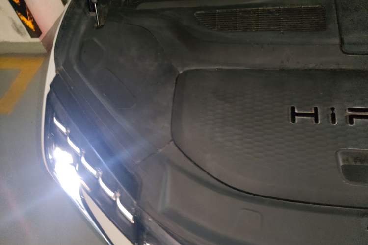 Used HiPhi X 2022 Zhiyuan 6-Seat Long-Range Version Engine Bay Right
