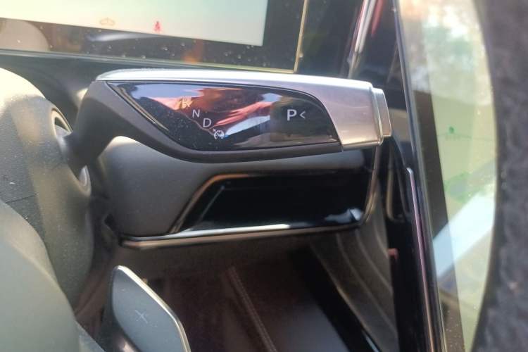 Used HiPhi X 2021 Luxury Edition 6-Seater Gear Lever