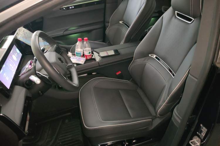 Used HiPhi X 2022 Zhiyuan 6-Seat Long-Range Version Left Front Seat