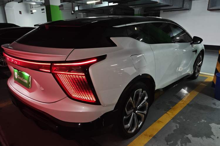 Used HiPhi X 2021 Founder Edition 6-seater Rear Right 45 Deg