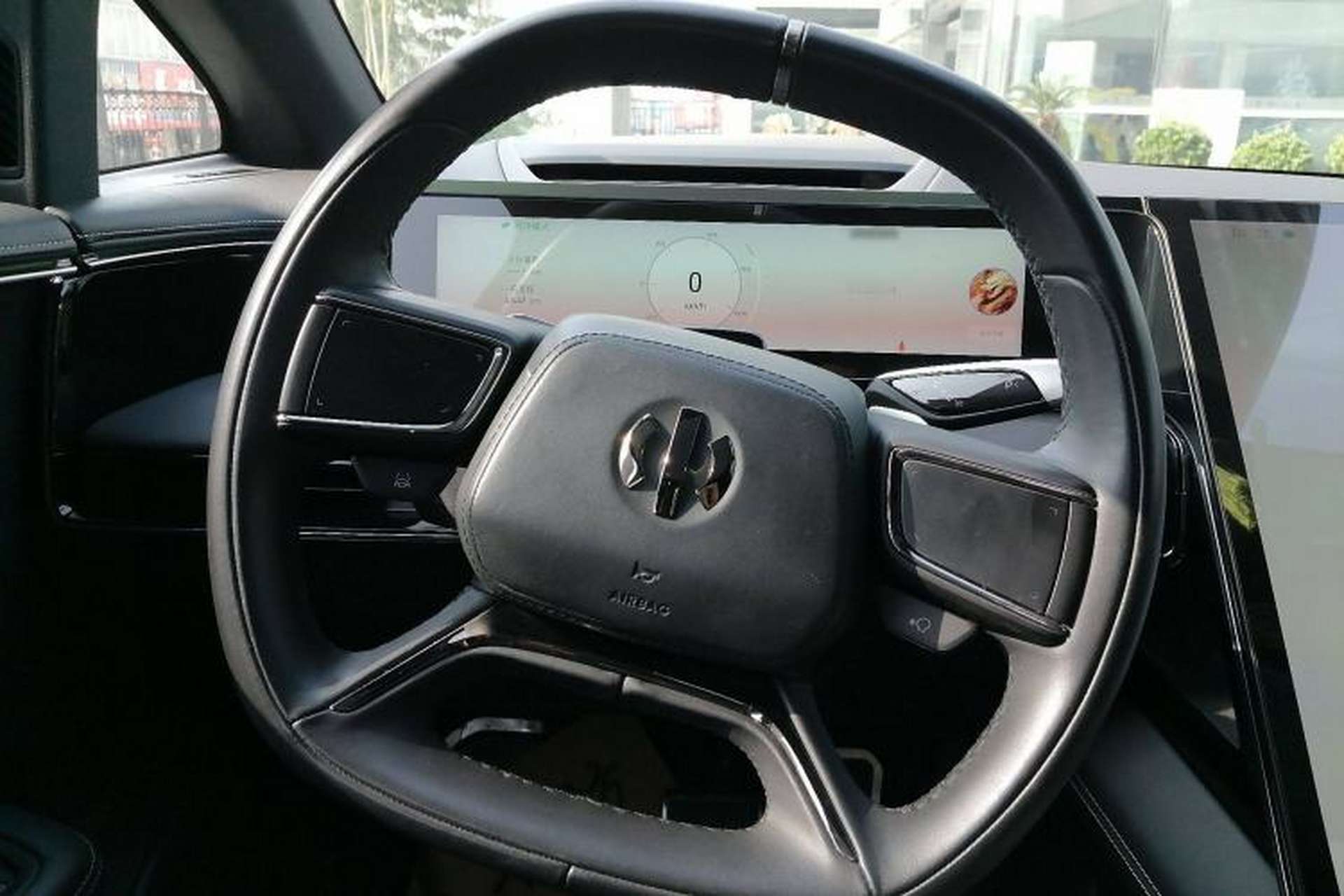 Used HiPhi X 2022 Zhiyuan 6-Seat Long-Range Version Steering Wheel
