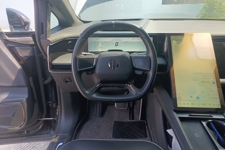 Used HiPhi X 2021 Luxury Edition 6-Seater Steering Wheel