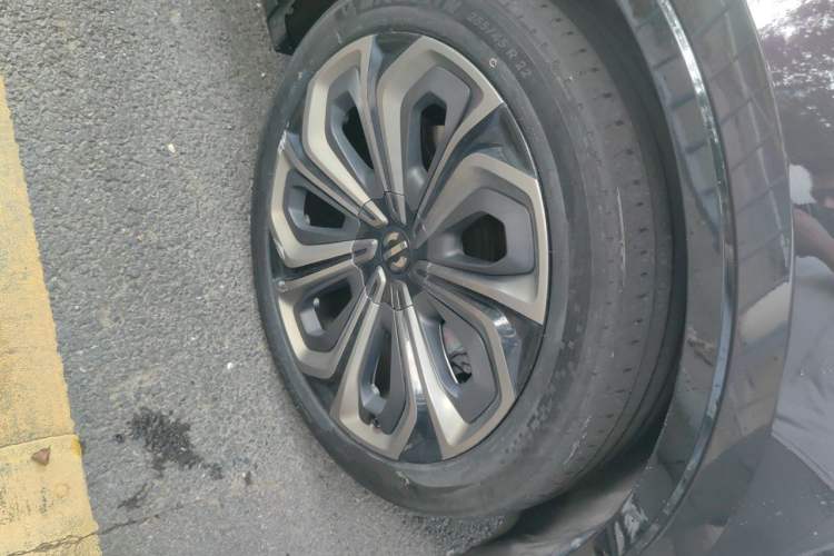 Used HiPhi X 2021 Luxury Edition 6-Seater Right Front Wheel Hub