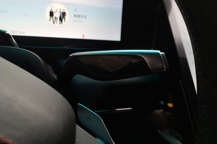 Used HiPhi X 2021 Founder Edition 6-seater Gear Lever