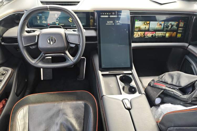 Used HiPhi X 2021 Founder Edition 6-seater Center Console