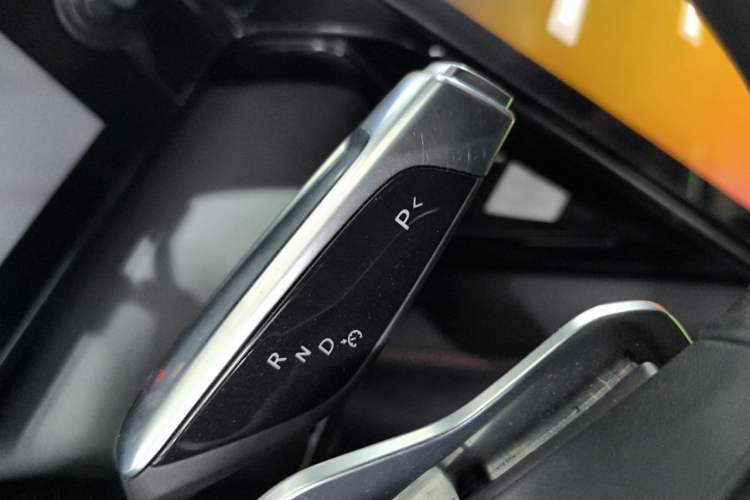 Used HiPhi X 2021 Founder Edition 6-seater Gear Lever