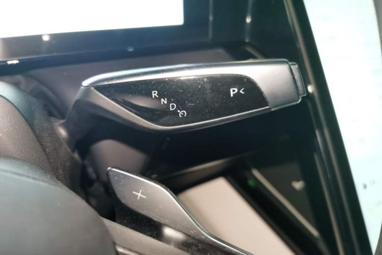 Used HiPhi X 2021 Luxury Edition 6-Seater Gear Lever