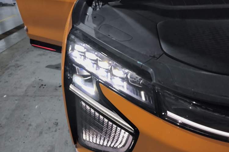 Used HiPhi X 2021 Founder Edition 6-seater Right Front Headlight