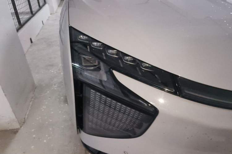 Used HiPhi X 2021 Founder Edition 6-seater Right Front Headlight