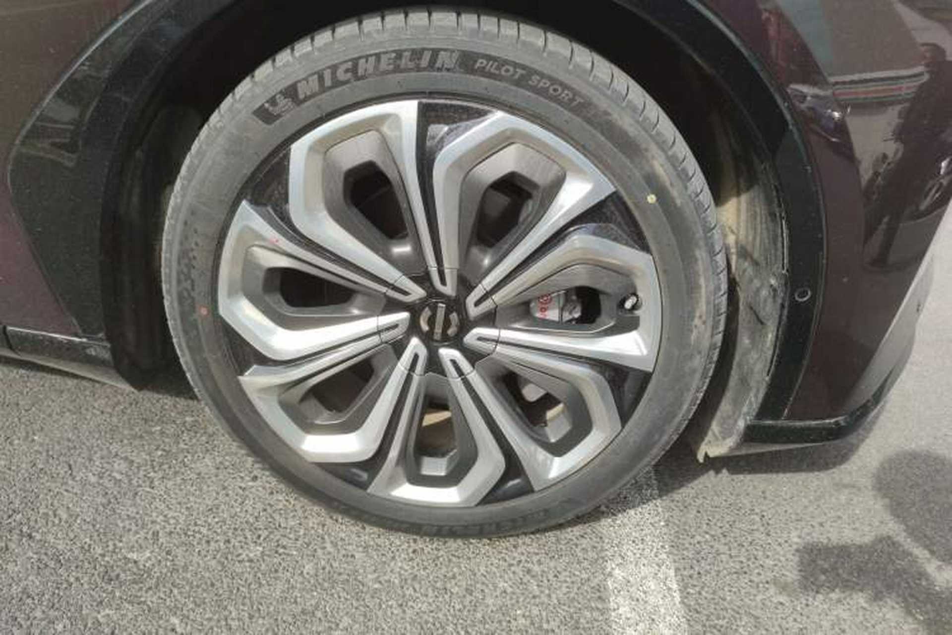 Used HiPhi X 2021 Flagship Edition 4-Seater Right Front Wheel Hub