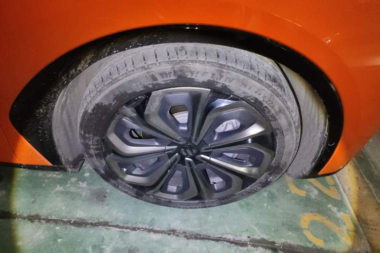 Used HiPhi X 2021 Flagship Edition 6-Seater Right Front Wheel Hub