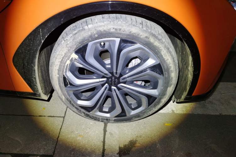 Used HiPhi X 2021 Luxury Edition 6-Seater Right Front Wheel Hub