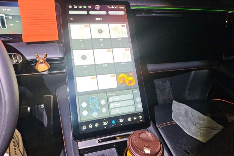 Used HiPhi X 2021 Founder Edition 6-seater Audio And AC Panel