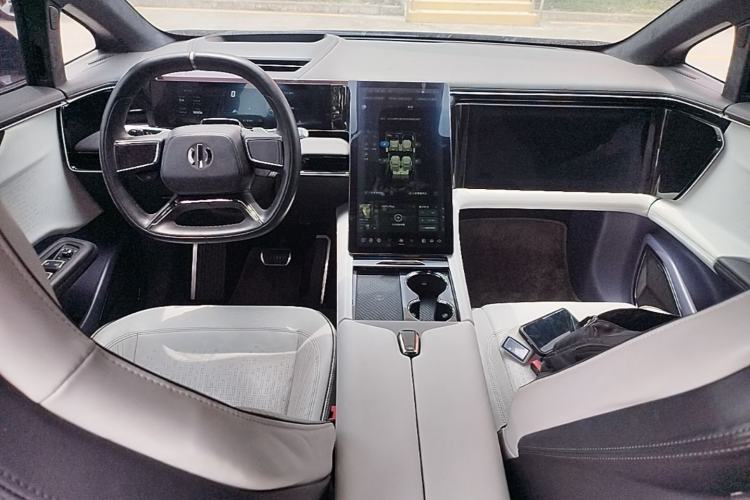 Used HiPhi X 2021 Luxury Edition 6-Seater Center Console