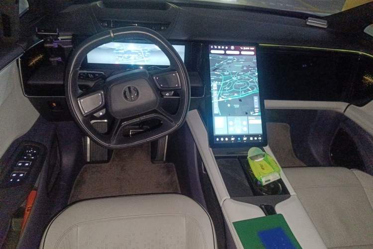Used HiPhi X 2021 Flagship Edition 6-Seater Center Console