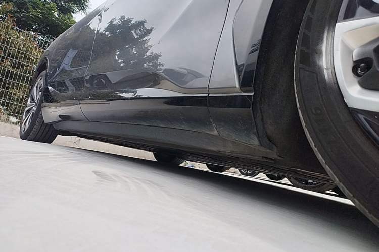 Used HiPhi X 2021 Luxury Edition 6-Seater Chassis Front Right