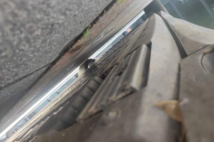 Used HiPhi X 2021 Founder Edition 4-Seater Chassis Front Right