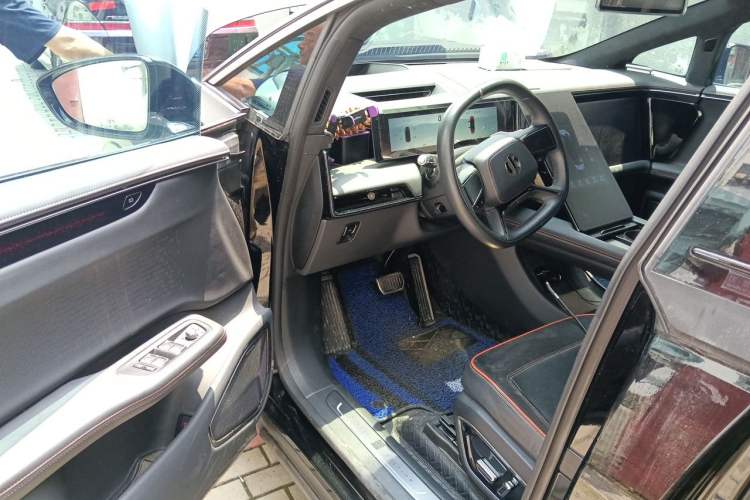Used HiPhi X 2021 Founder Edition 6-seater Driver Seat