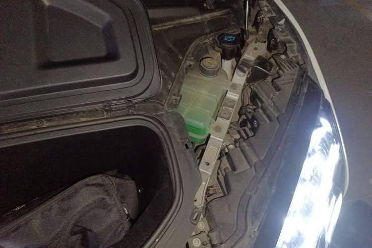 Used HiPhi X 2021 Flagship Edition 6-Seater Engine Bay Left