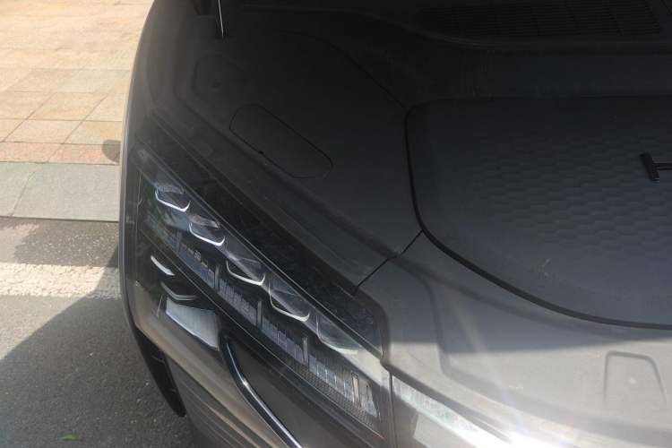 Used HiPhi X 2021 Founder Edition 4-Seater Engine Bay Right