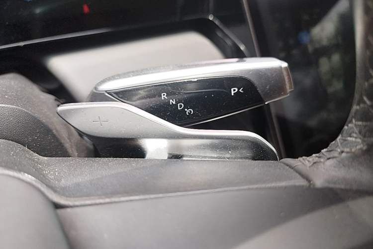 Used HiPhi X 2021 Luxury Edition 6-Seater Gear Lever