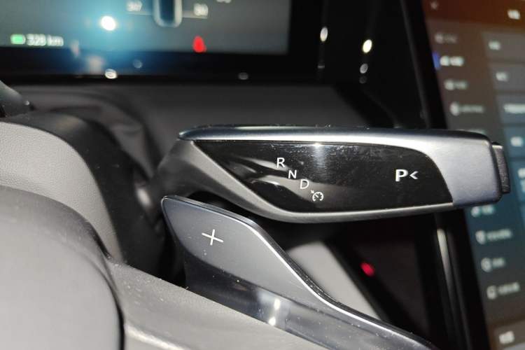 Used HiPhi X 2021 Founder Edition 6-seater Gear Lever