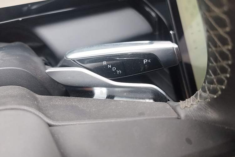 Used HiPhi X 2021 Luxury Edition 6-Seater Gear Lever