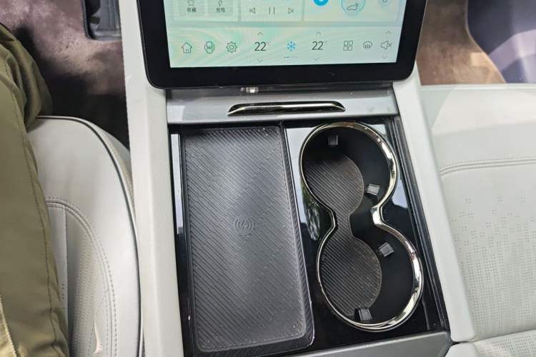 Used HiPhi X 2021 Flagship Edition 6-Seater Gear Lever