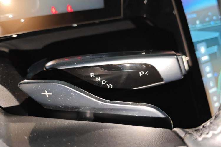 Used HiPhi X 2021 Luxury Edition 6-Seater Gear Lever