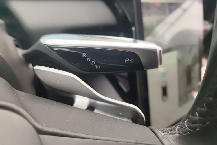 Used HiPhi X 2021 Luxury Edition 6-Seater Gear Lever