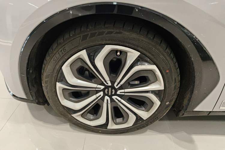 Used HiPhi X 2021 Founder Edition 6-seater Left Front Wheel Hub