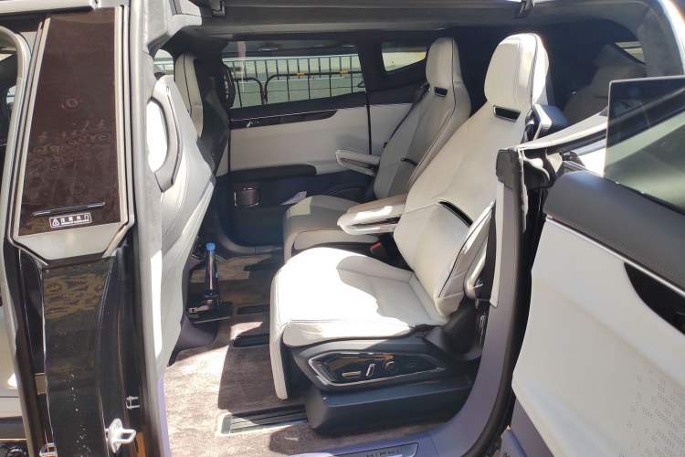 Used HiPhi X 2021 Flagship Edition 6-Seater Left Rear Seat