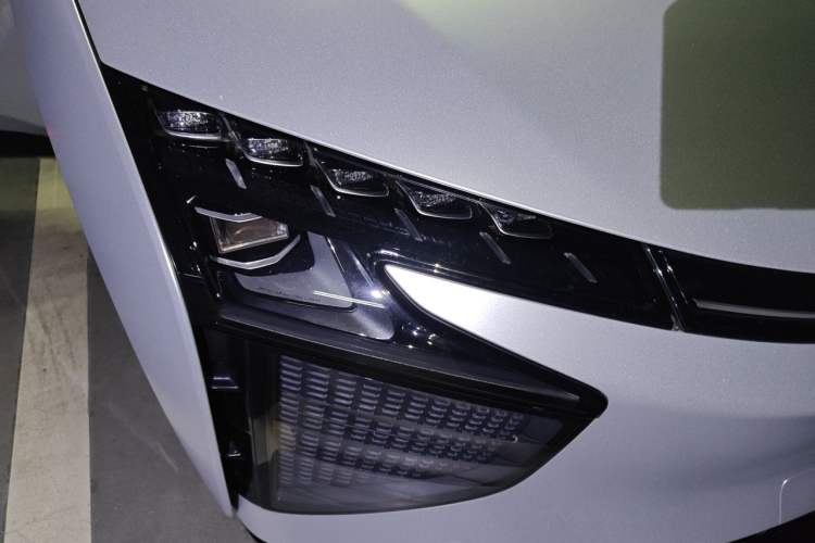 Used HiPhi X 2021 Founder Edition 6-seater Right Front Headlight