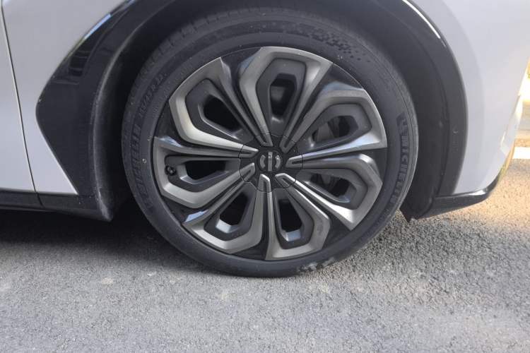 Used HiPhi X 2021 Flagship Edition 6-Seater Right Front Wheel Hub