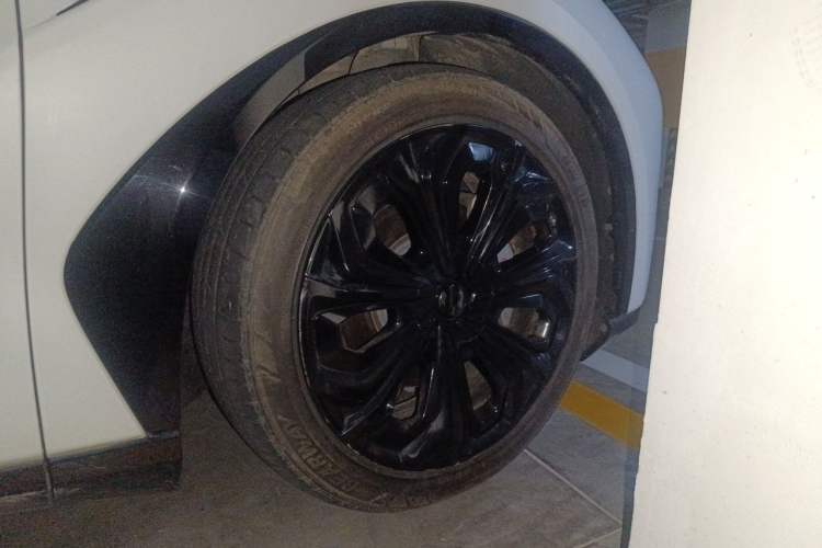 Used HiPhi X 2021 Flagship Edition 6-Seater Right Front Wheel Hub