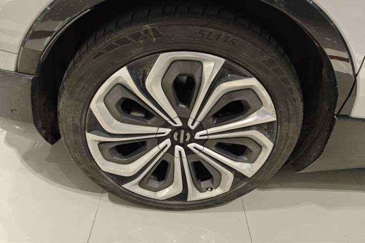 Used HiPhi X 2021 Founder Edition 6-seater Right Rear Wheel Hub