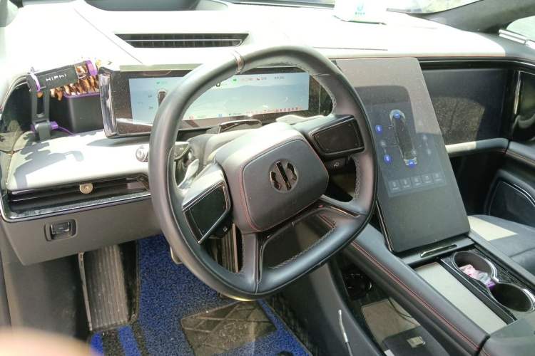 Used HiPhi X 2021 Founder Edition 6-seater Steering Wheel