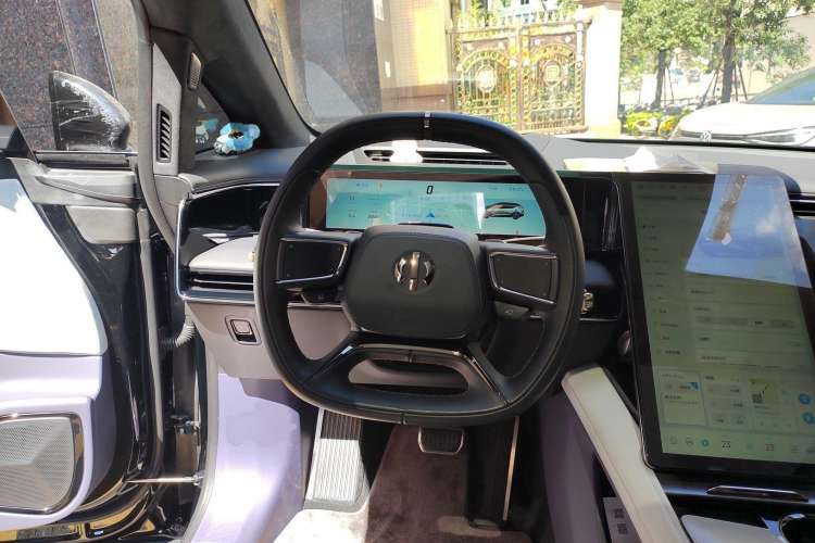 Used HiPhi X 2021 Flagship Edition 6-Seater Steering Wheel
