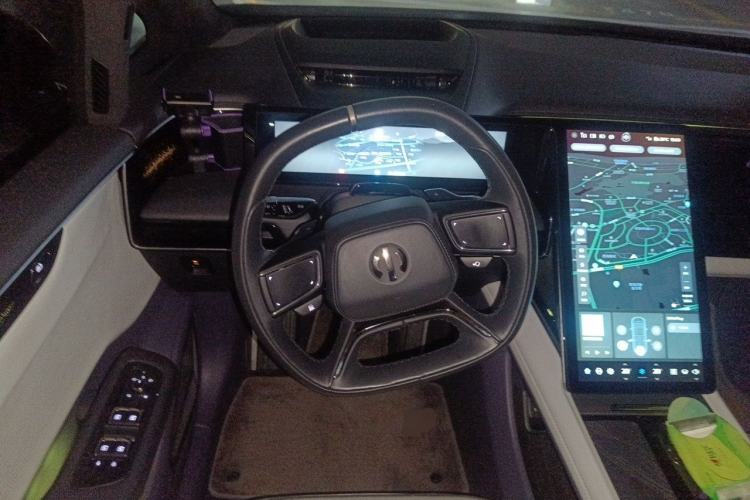 Used HiPhi X 2021 Flagship Edition 6-Seater Steering Wheel