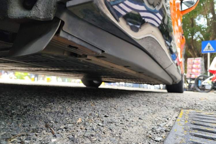 Used HiPhi X 2021 Founder Edition 6-seater Chassis Rear Right