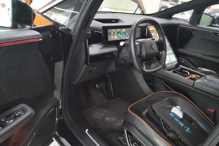 Used HiPhi X 2021 Founder Edition 6-seater Driver Seat