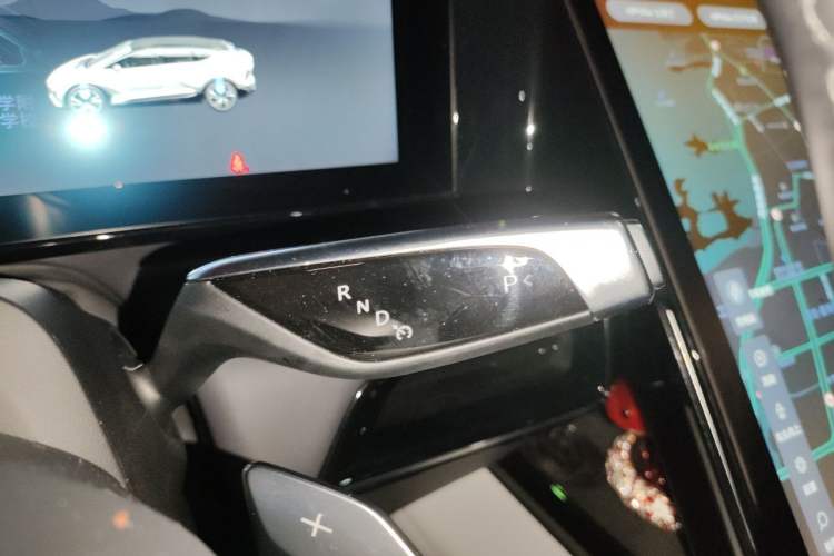 Used HiPhi X 2021 Luxury Edition 6-Seater Gear Lever