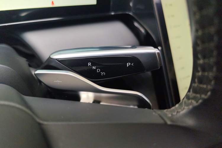 Used HiPhi X 2021 Founder Edition 6-seater Gear Lever