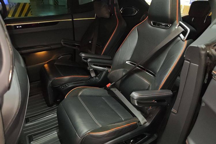Used HiPhi X 2021 Founder Edition 6-seater Left Rear Seat