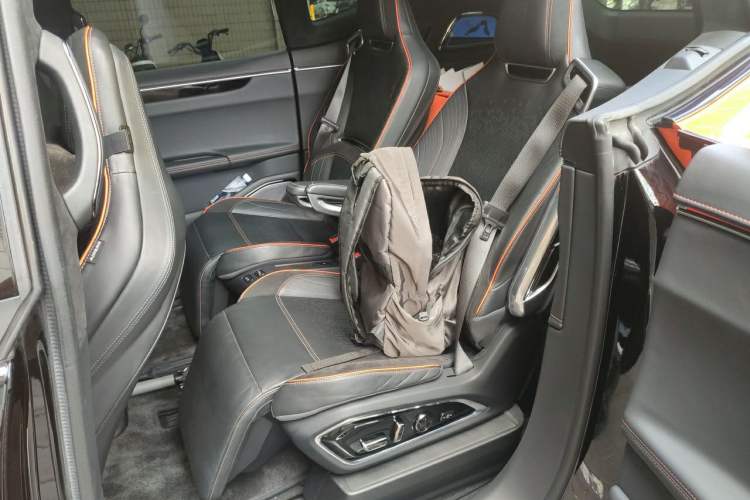Used HiPhi X 2021 Founder Edition 6-seater Left Rear Seat