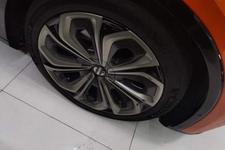 Used HiPhi X 2021 Founder Edition 6-seater Right Front Wheel Hub