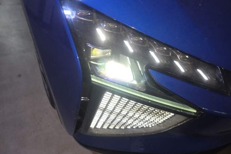 Used HiPhi X 2021 Flagship Edition 6-Seater Right Front Headlight