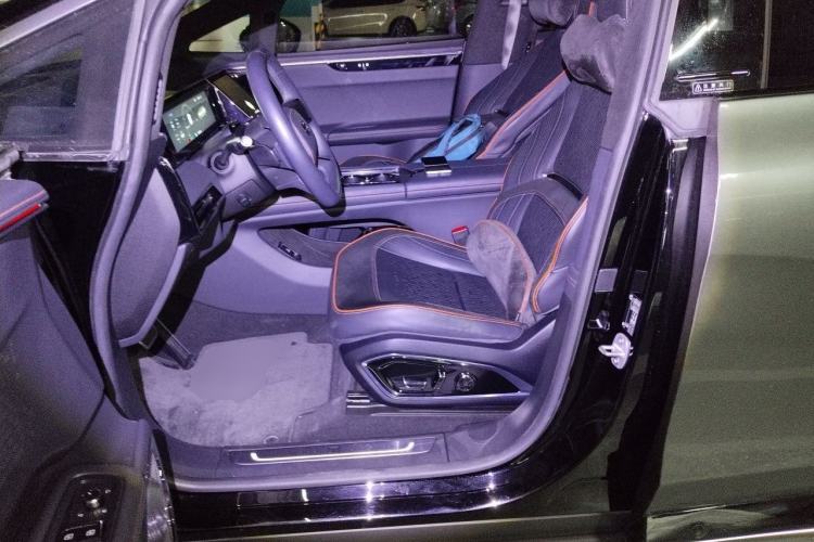 Used HiPhi X 2021 Founder Edition 6-seater Left Front Seat