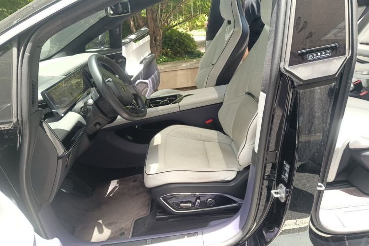 Used HiPhi X 2021 Founder Edition 6-seater Left Front Seat